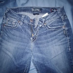 Dark Silver Suki compris